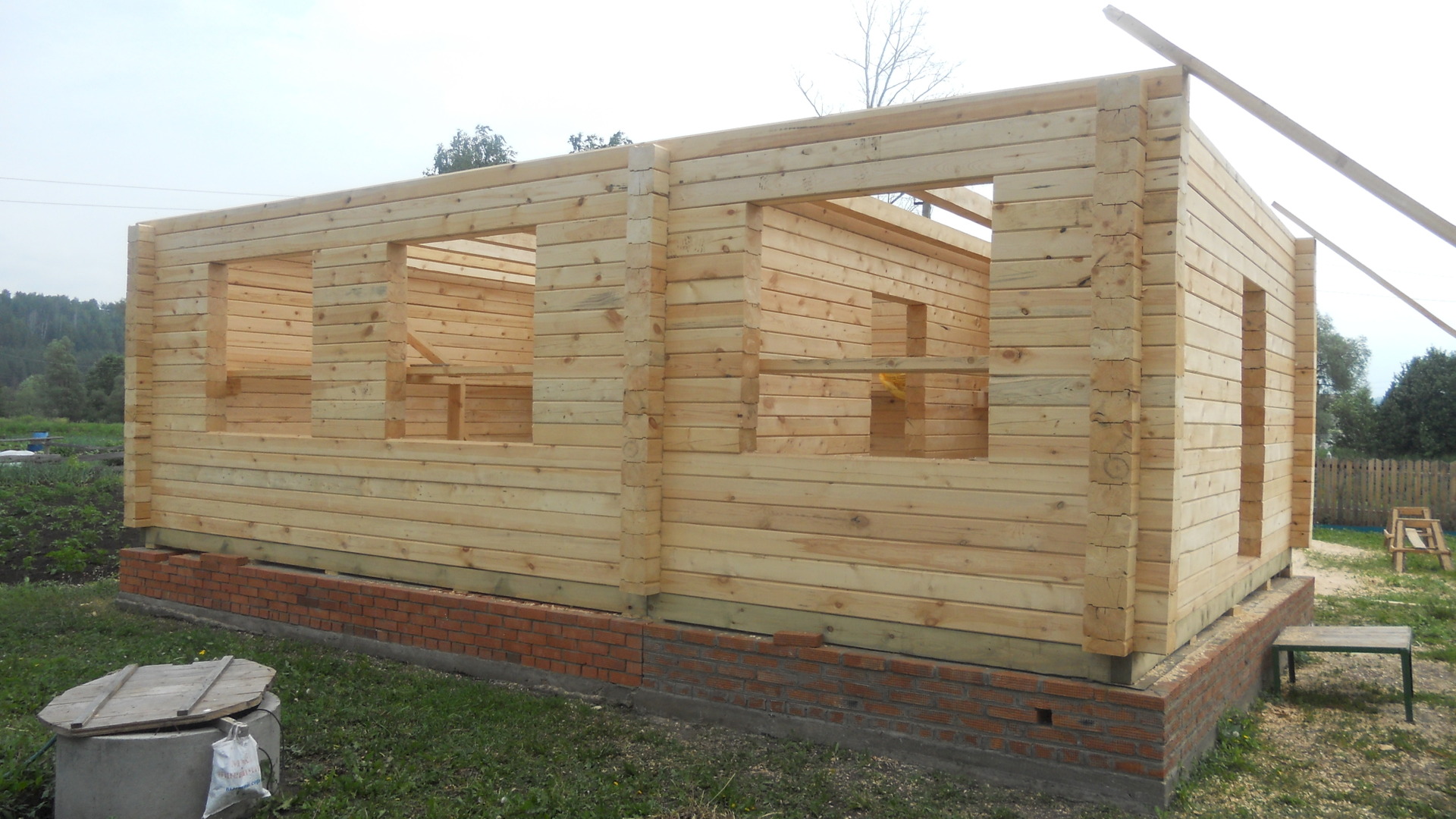 Возведение стен