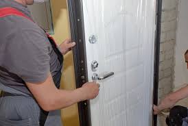 Установка входных дверей