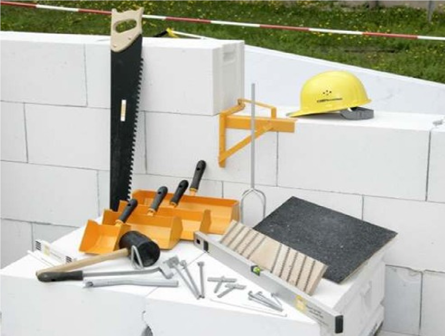 Возведение стен 